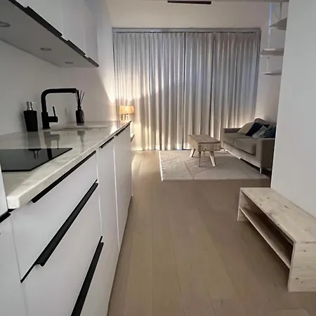 Port - Appt Cosy Pour 2 - A Pied Grimaud