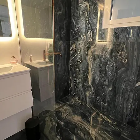 Apartment Port - Appt Cosy Pour 2 - A Pied Grimaud