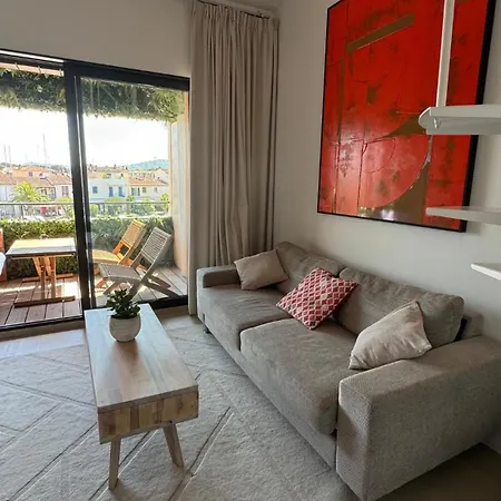 Port - Appt Cosy Pour 2 - A Pied * Grimaud